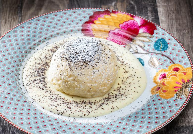 Germknödel mit Vanillesauce