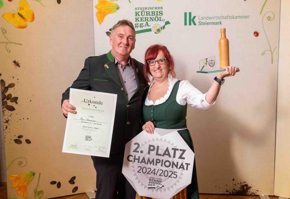 Die strahlenden Vize-Champions Elke und Hubert Ottenbacher