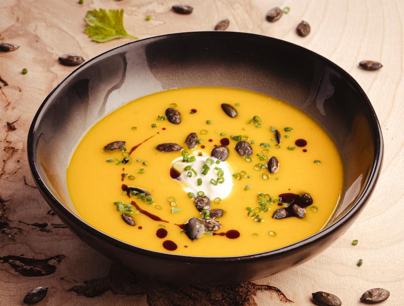 Apfel-Kürbis-Suppe | Foto: Wolfgang Hummer Apfel-Kürbis-Suppe